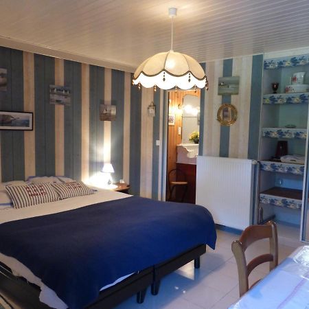 Saint-Pierre-de-Plesguen Les Petites Chapelles Bed & Breakfast エクステリア 写真