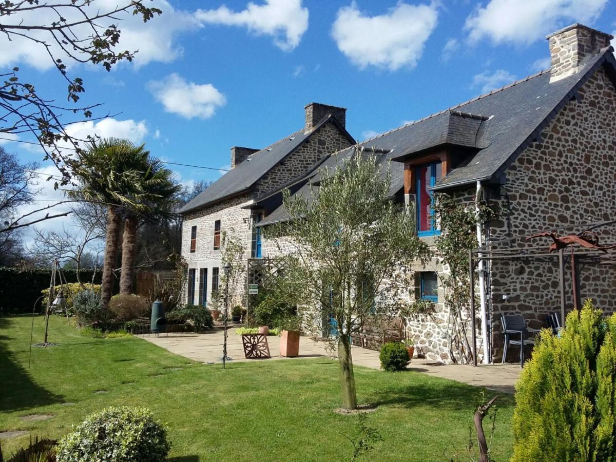 Saint-Pierre-de-Plesguen Les Petites Chapelles Bed & Breakfast エクステリア 写真