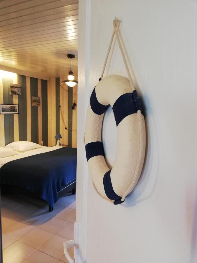 Saint-Pierre-de-Plesguen Les Petites Chapelles Bed & Breakfast エクステリア 写真