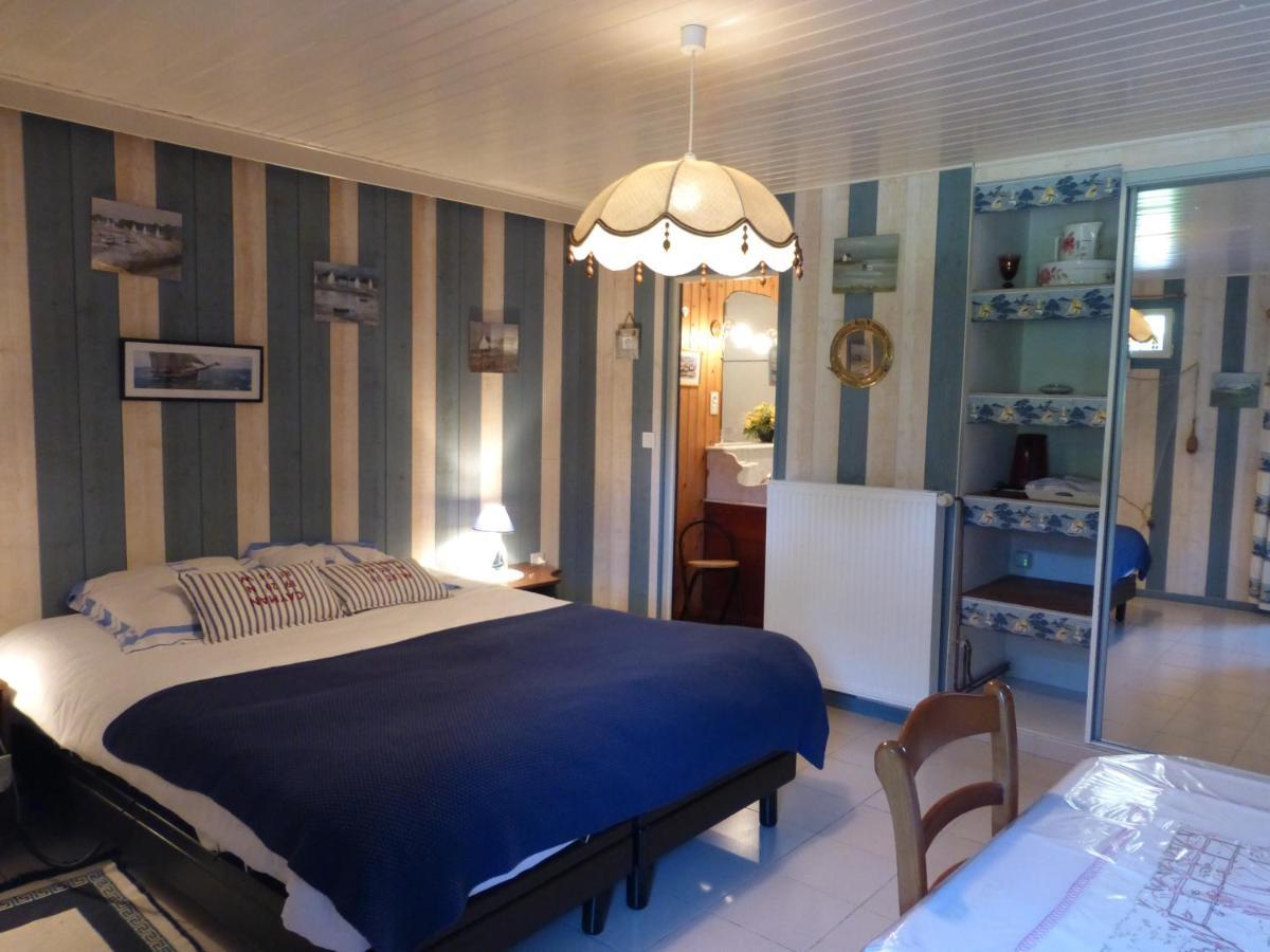 Saint-Pierre-de-Plesguen Les Petites Chapelles Bed & Breakfast エクステリア 写真